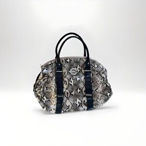 Women’s Snakeskin Design Handbag